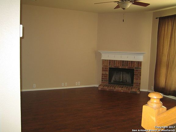 3rd image of 4701 Green Bluff Dr