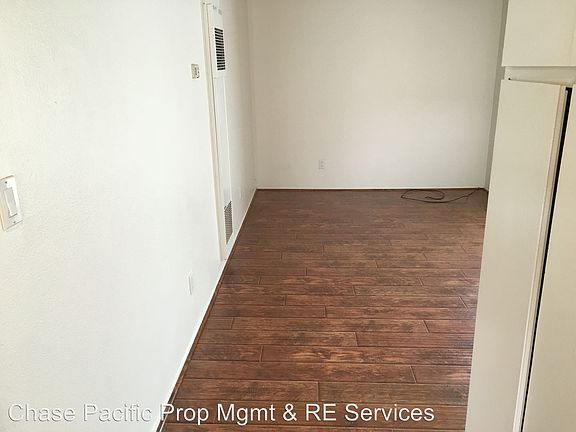 5th image of 5051 La Jolla Blvd Unit 305