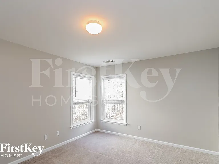 6483 Stonelake Pl SW — Photo 10