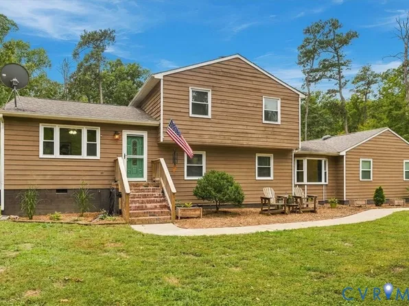 3540 Maple Ridge Ln, North Prince George, VA 23860