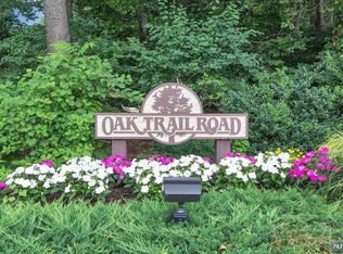 36 Hidden Ledge Rd, Englewood, NJ 07631