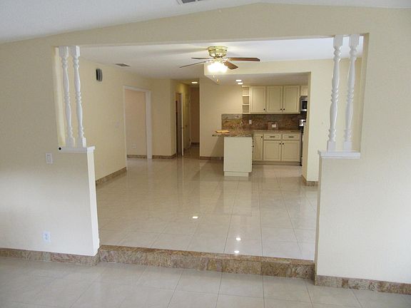 3rd image of 42930 Nido Ct