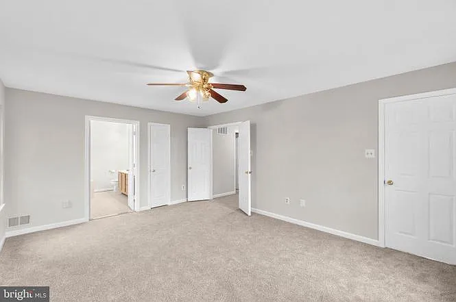 320 Kalorama Rd — Photo 17