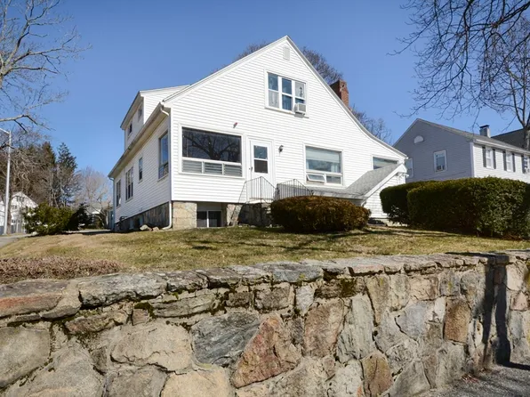 443 Chandler St, Worcester, MA 01602