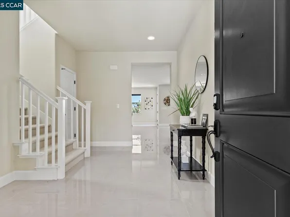 7147 Stonebrooke Dr, Vallejo, CA 94591