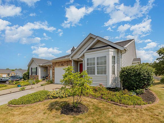 3rd image of 8498 Watersedge Dr
