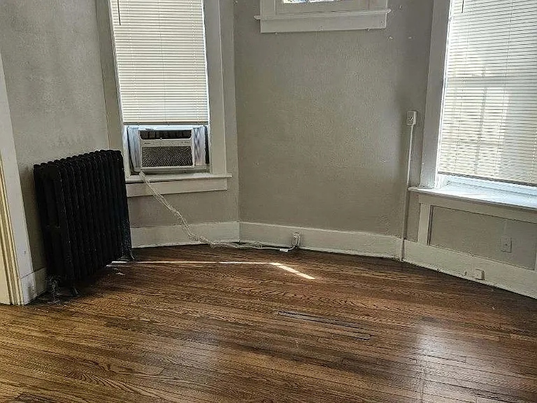 1239 Agnes Pl #2 — Photo 3