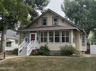 1120 5th St NE, Devils Lake, ND 58301