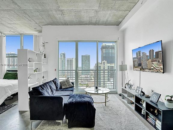 5th image of 133 NE 2nd Ave APT 3109