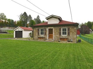 4529 Gardenville Rd, Pittsburgh, PA 15236