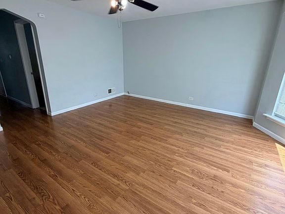 2nd image of 12822 S Union Ave Unit 1
