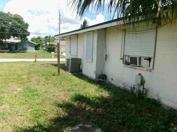 151 Barre Dr NW, Pt Charlotte, FL 33952