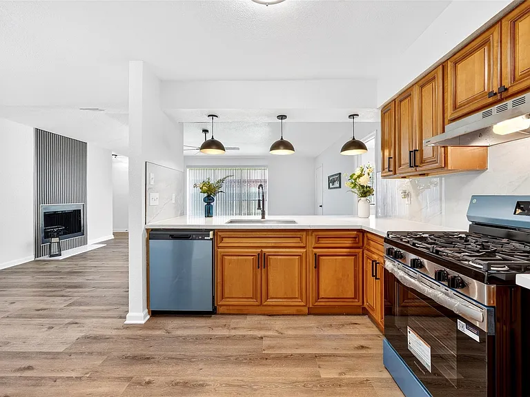 8618 Van Hut Ln — Photo 15