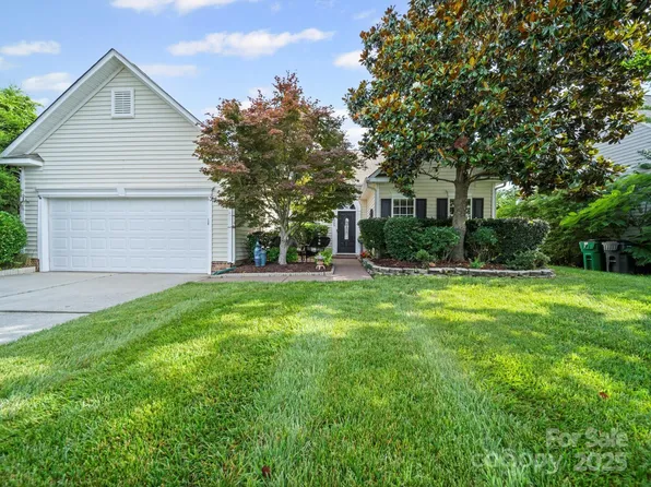11909 Creek Turn Dr, Charlotte, NC 28278