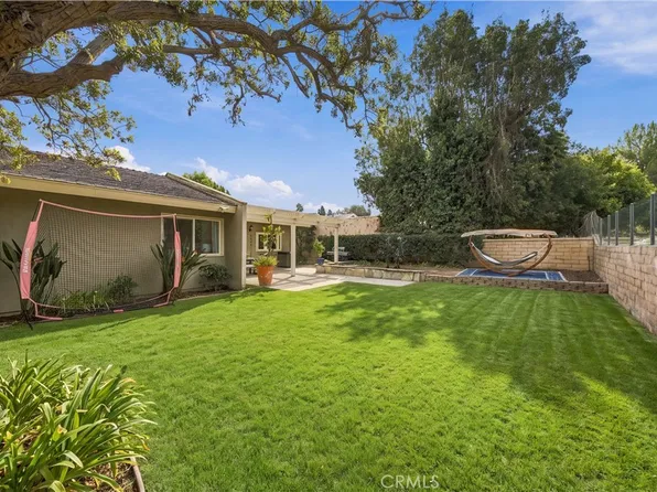 18971 Antioch Dr, Irvine, CA 92603