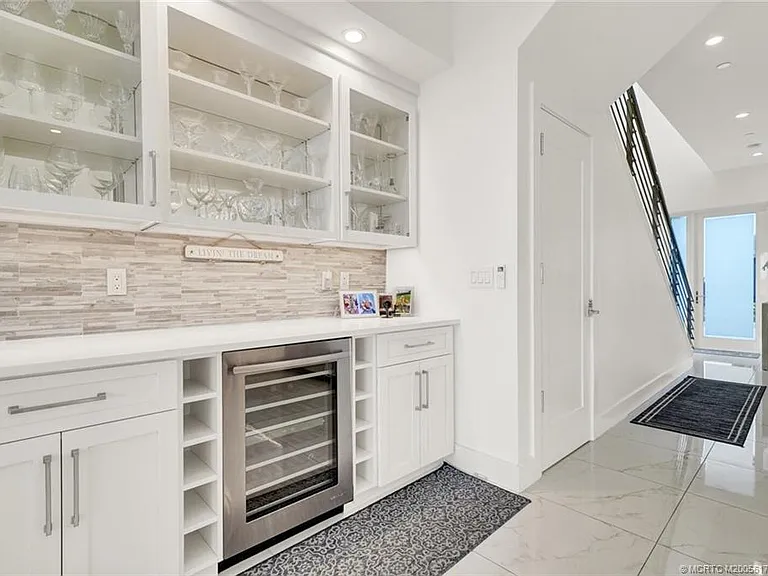 104 Water Club Ct N #18 — Photo 6
