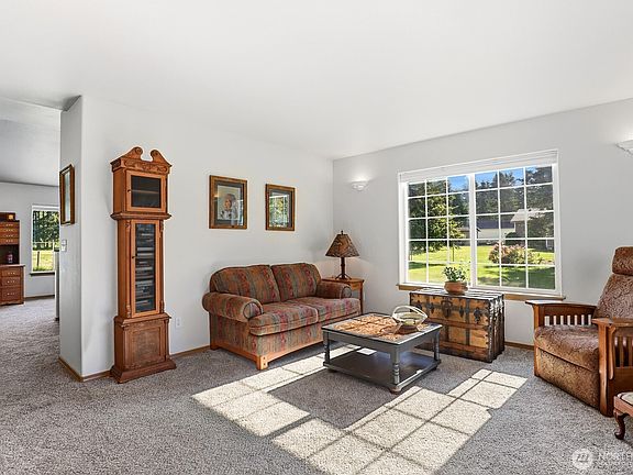 5th image of 8008 188th Avenue SW