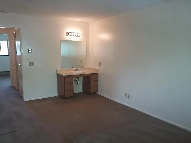 1217 Stonecreek Rd #H — Photo 9