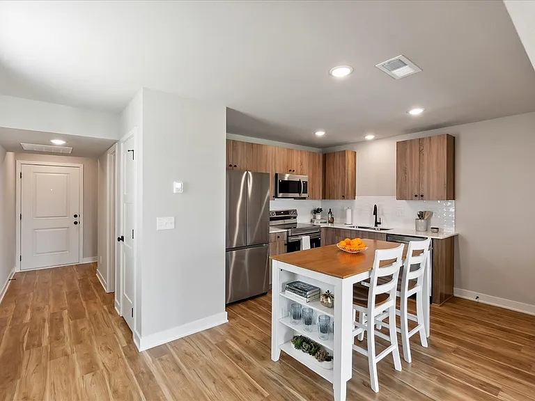 Hidden Hills Townhomes — Photo 6