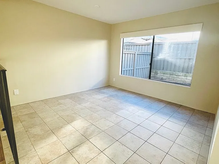 8230 Caminito Modena — Photo 6