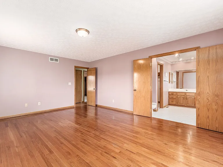 6002 Bowen Rd — Photo 12