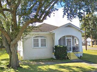 8734 Apricot St, New Orleans, LA 70118