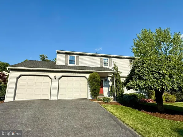 805 Bare Path Rd, Sinking Spring, PA 19608