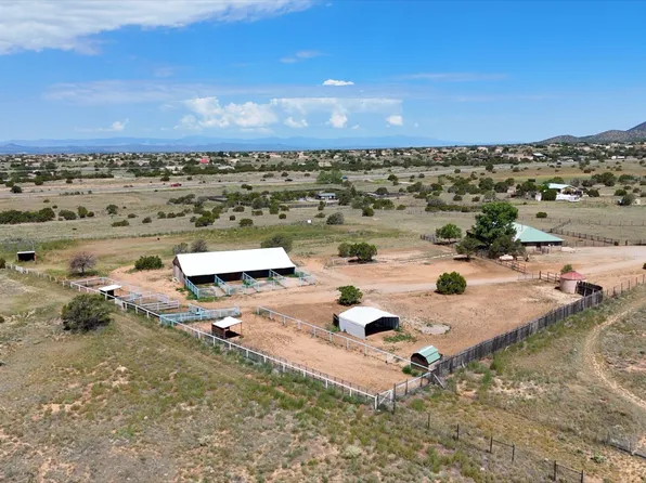 18C Camino Amansador, Santa Fe, NM 87508