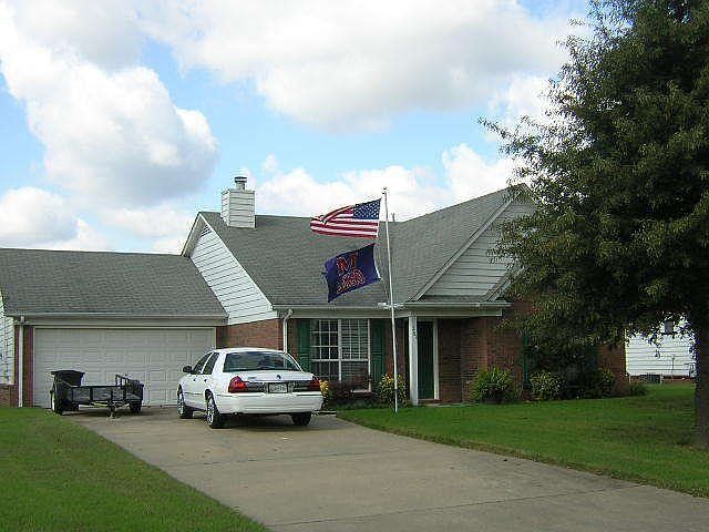 1st image of 361 Brenda Dr