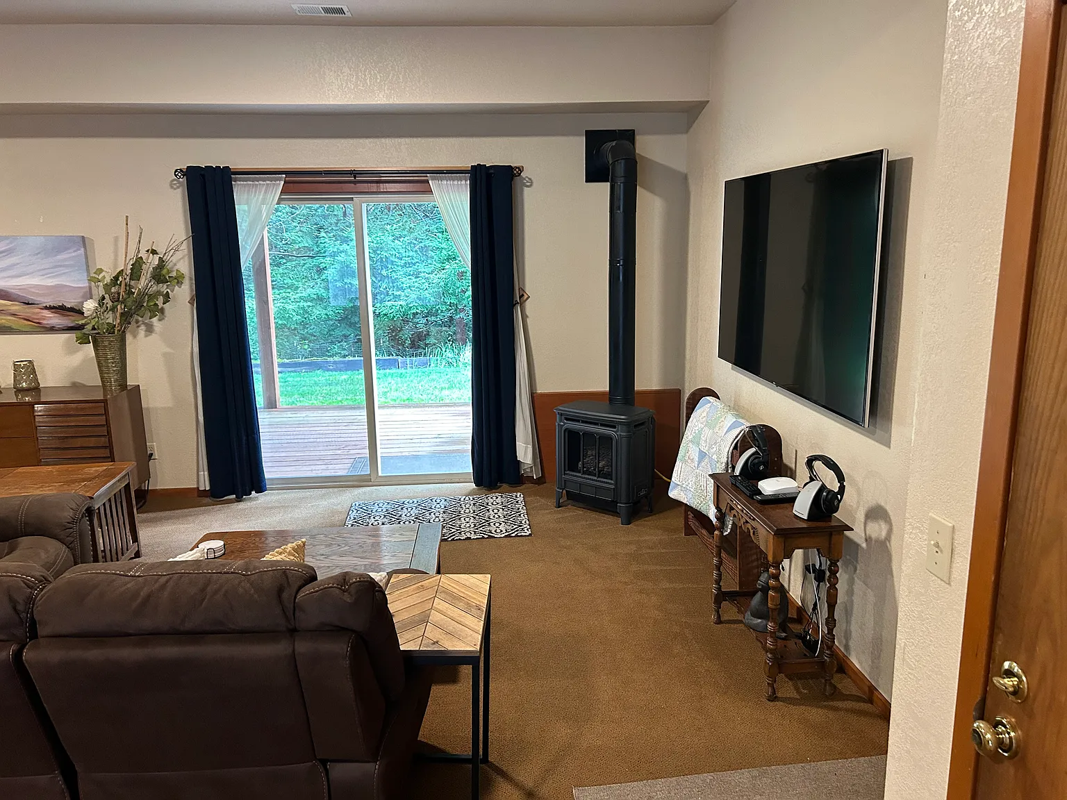Studio, 700 sqft, $1,275 — Photo 4