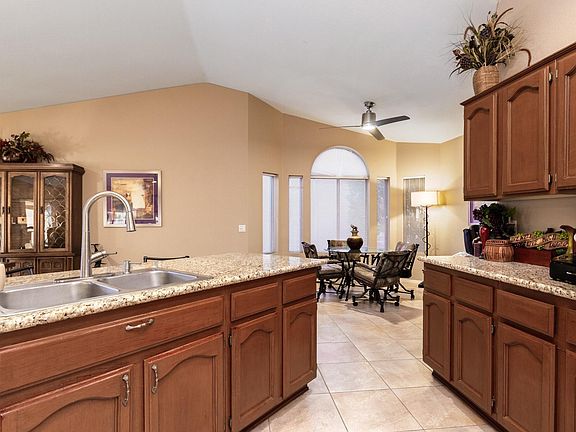5th image of 15291 W Amelia Dr