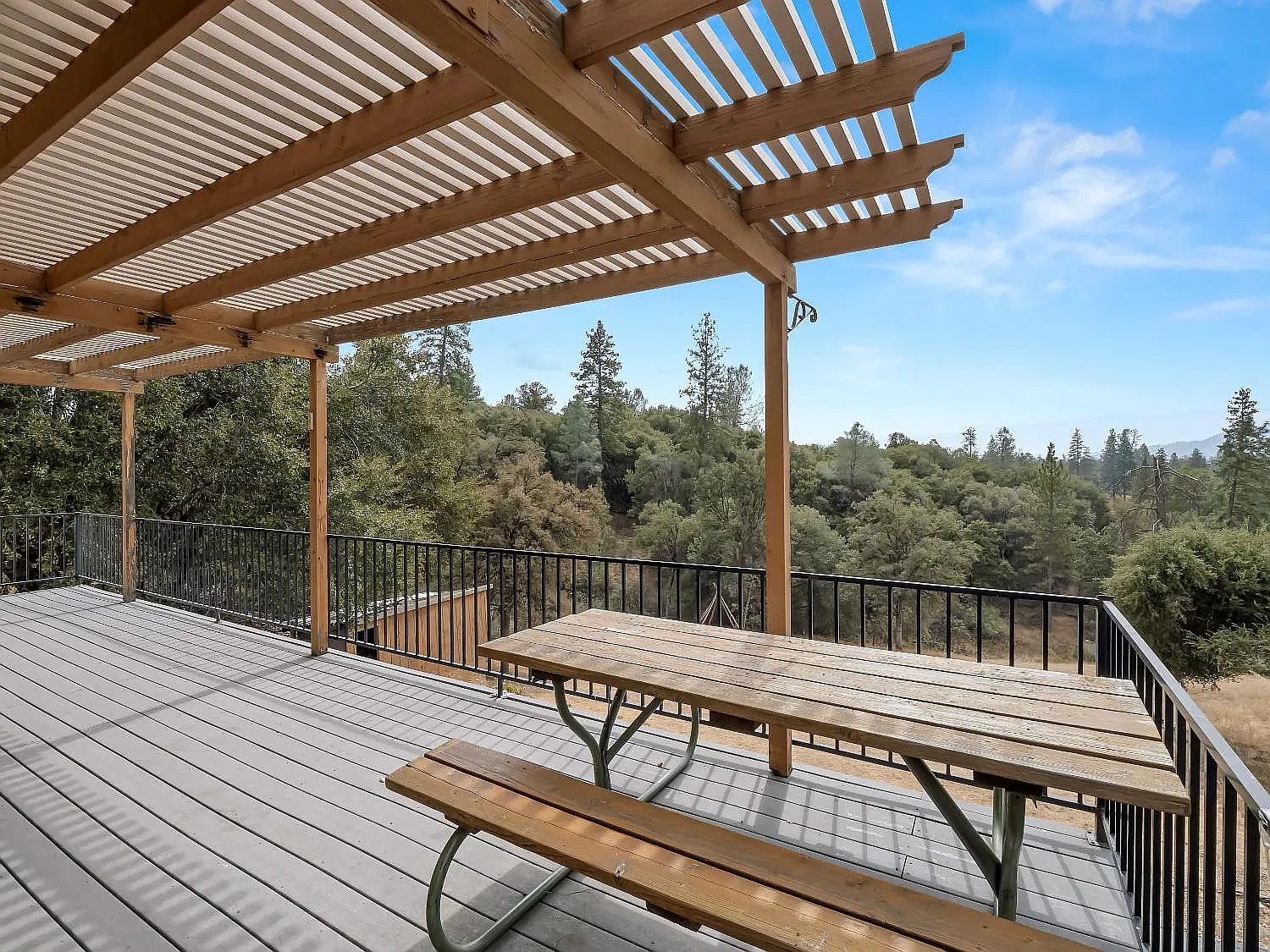 2 bed, 1500 sqft, $2,000 — Photo 3