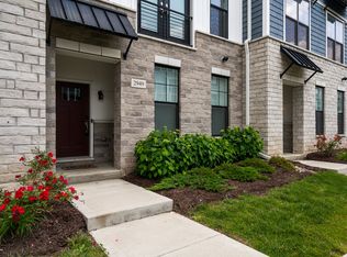 2948 Aughton Rd, Ann Arbor, MI 48105