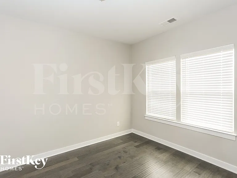 6425 Brighton Park Dr — Photo 12