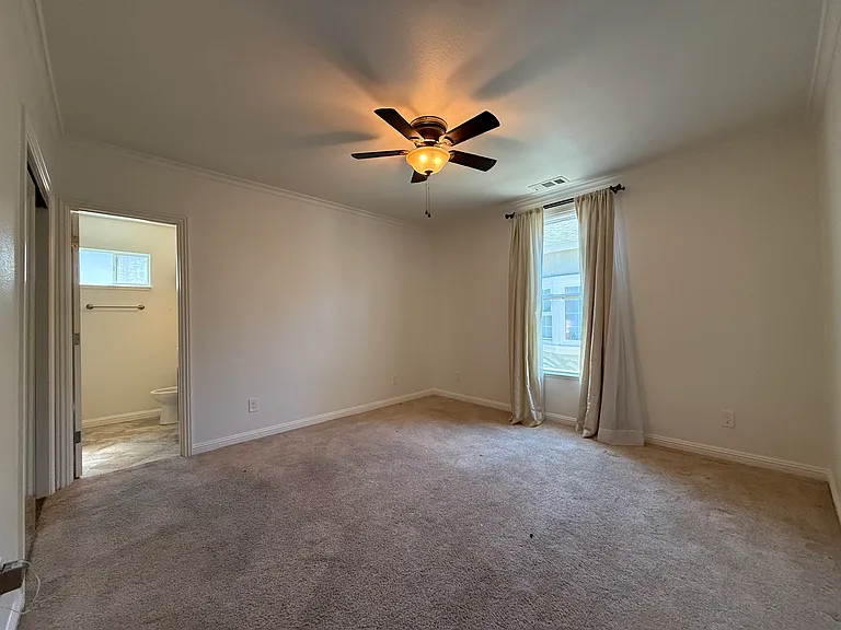 434 Rose Ave — Photo 7