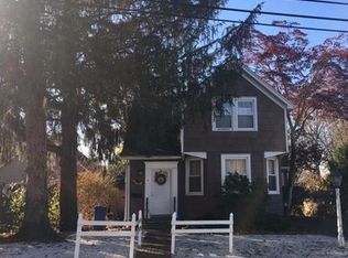 5 New St, Mendham, NJ 07945