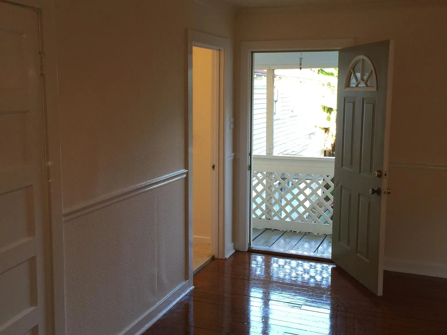 424 Hawthorne St — Photo 1