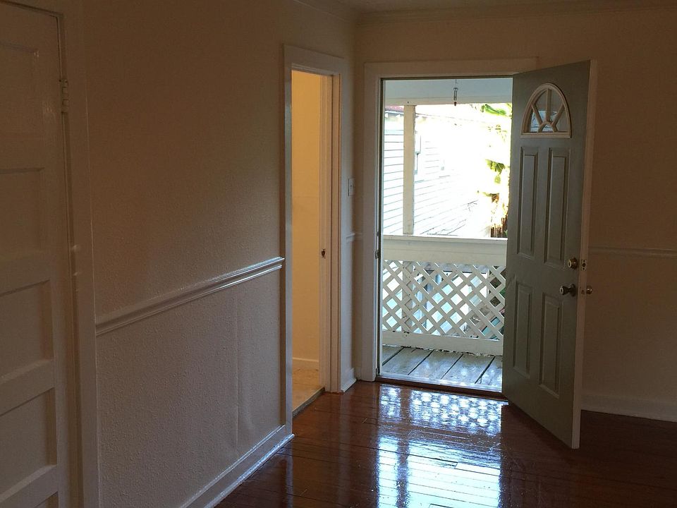 1st image of 424 Hawthorne St