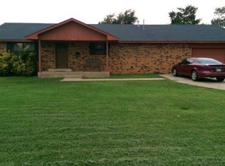 103 N Hitchcock St, Hobart, OK 73651