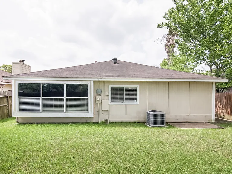 11742 Yearling Dr — Photo 15