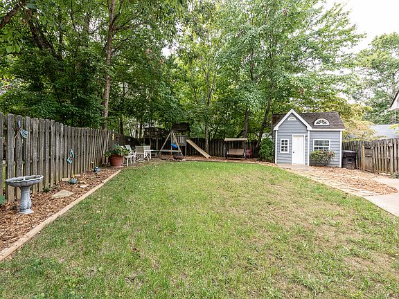 5th image of 7617 Christin Lee Cir