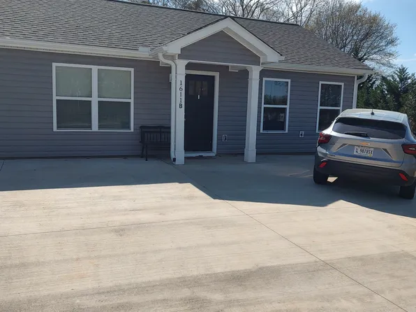 1611 N Green River Rd #B, Gaffney, SC 29341