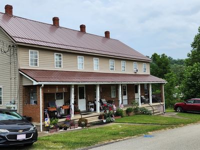 123 April St, Yukon, PA, 15698