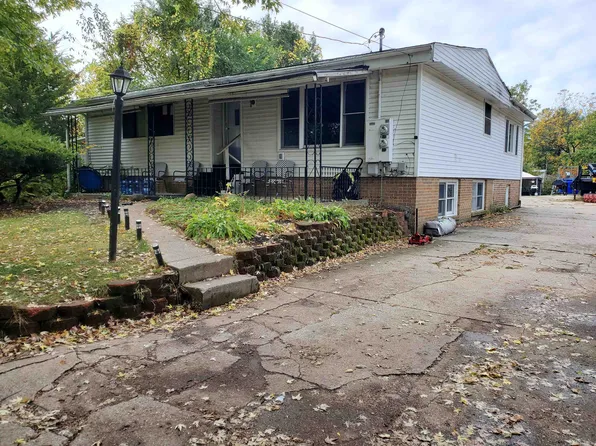 3212 Searles Ave, Rockford, IL 61101