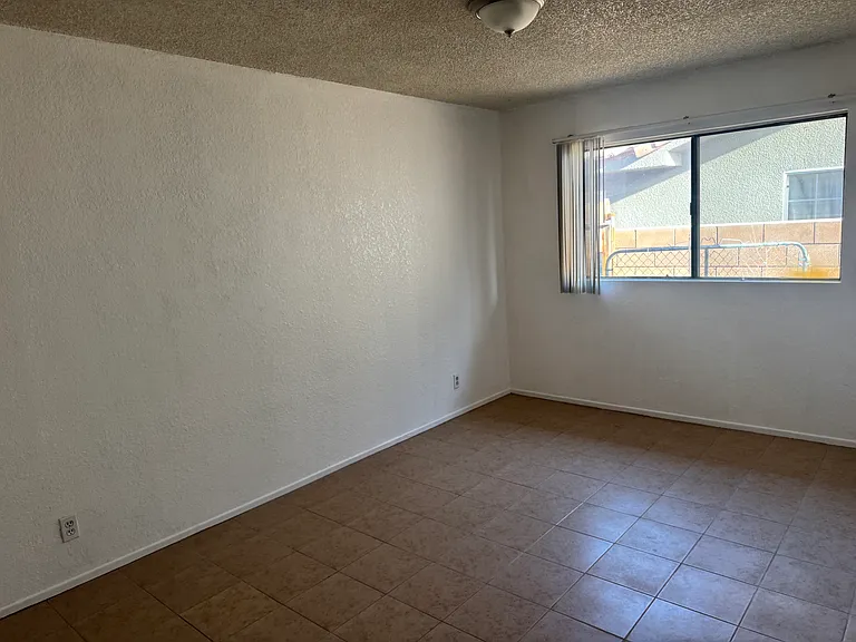 13901 Caliente Dr #A — Photo 8