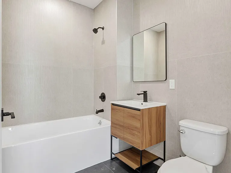 948 New York Ave #2C — Photo 5