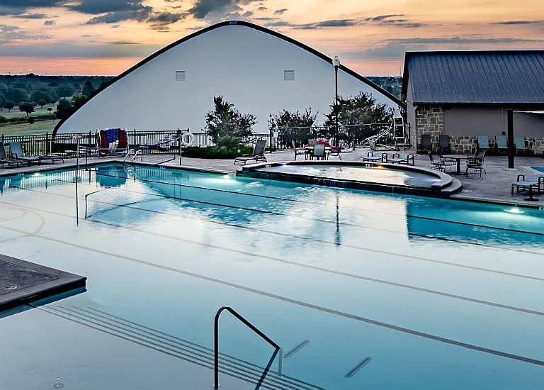 Resort-Style Pool, Country Club Membership (Golf, Carts, Range, Tennis, Pickle Ball, Fitness, Swimming, Dining, & Member Events), Included with Rental