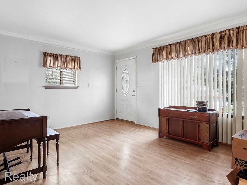 22480 Carter Rd, photo 3