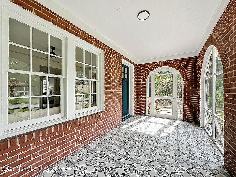 1st image of 2057 SOUTHAMPTON Road