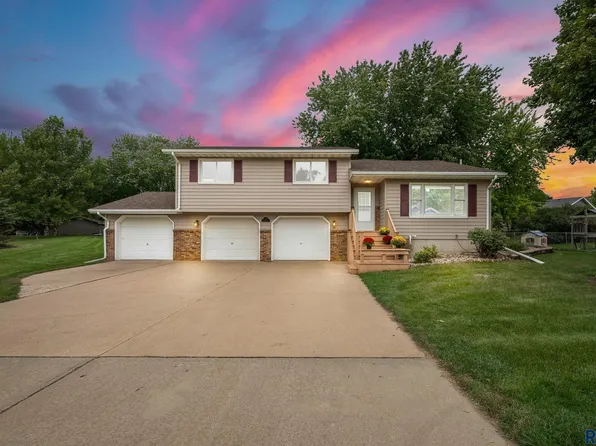 319 Hagemeyer Dr, Tea, SD 57064